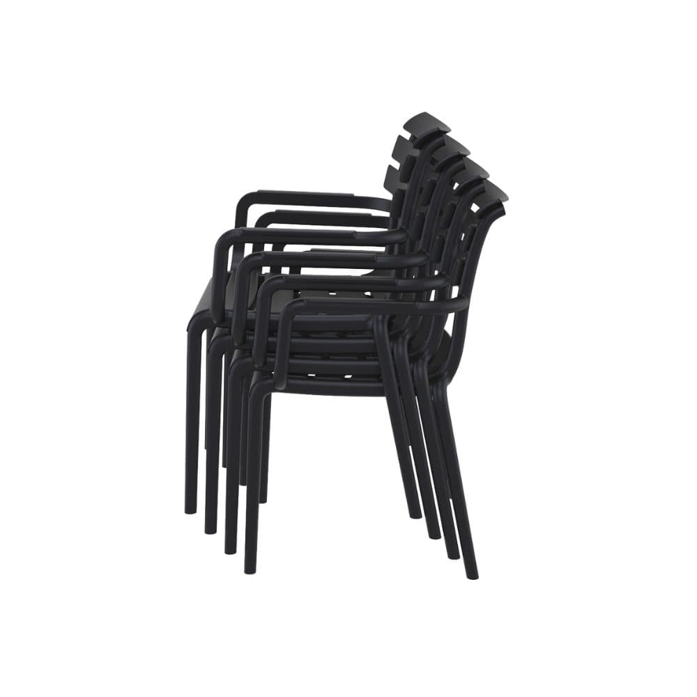 Silla Paris con brazos color negro apiladas - capacidad hasta 20 unidades