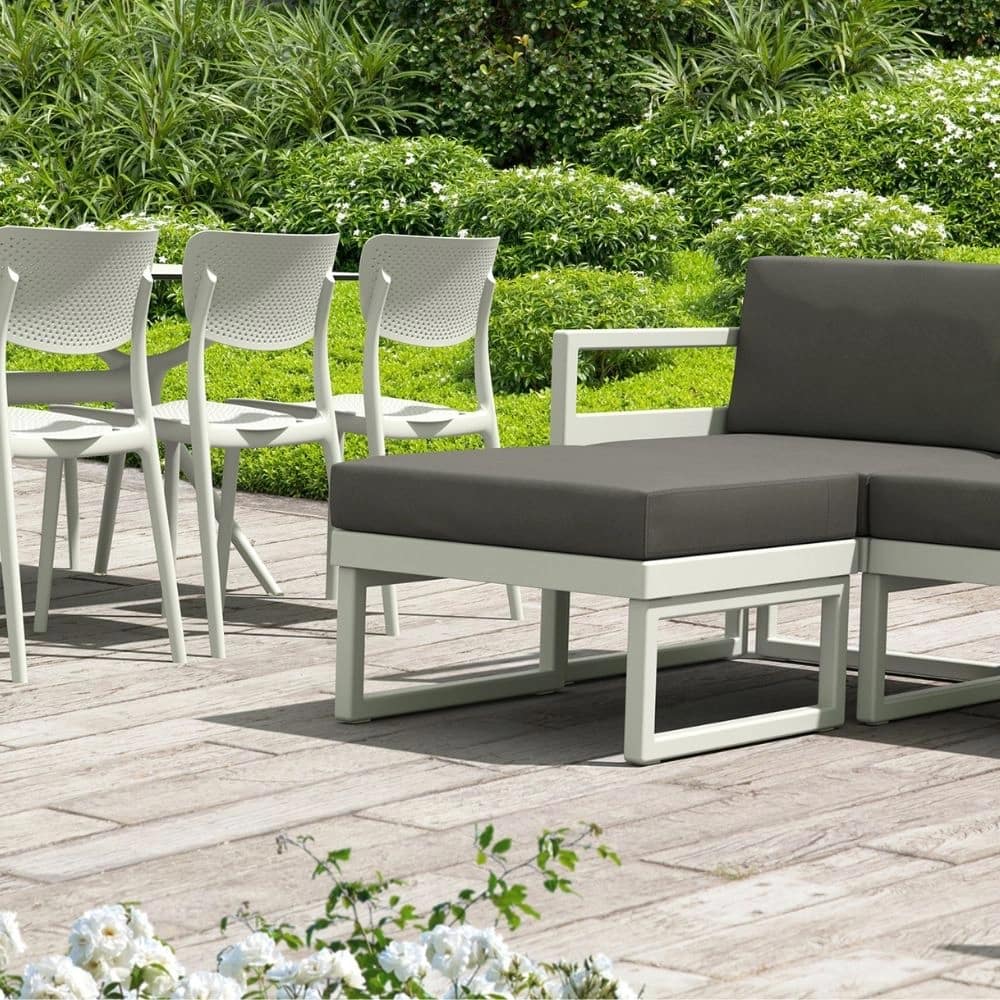 Silla LUCY apilable para exterior - Imagen 3