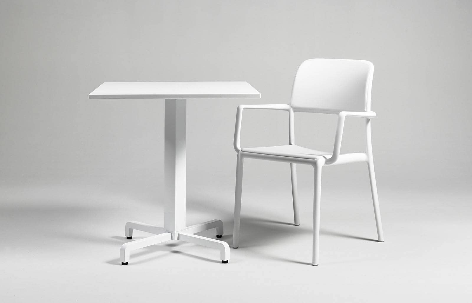 Silla Riva con brazos apilable - Imagen 2