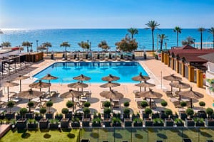 Tumbonas_hotel-occidental